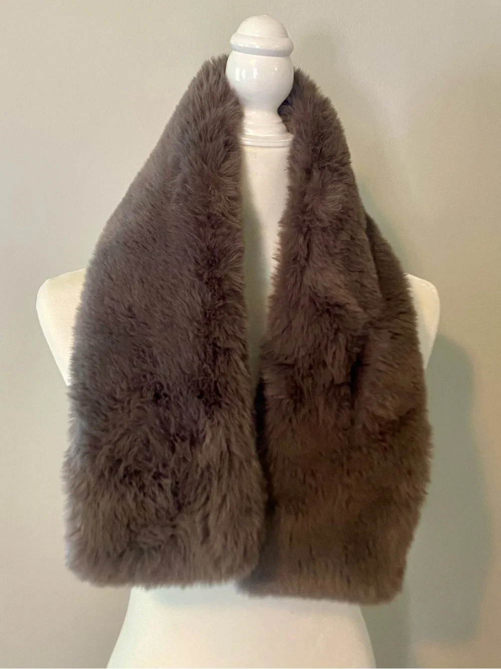 Luxurious Brown Faux Fur Scarf - Women Accessories